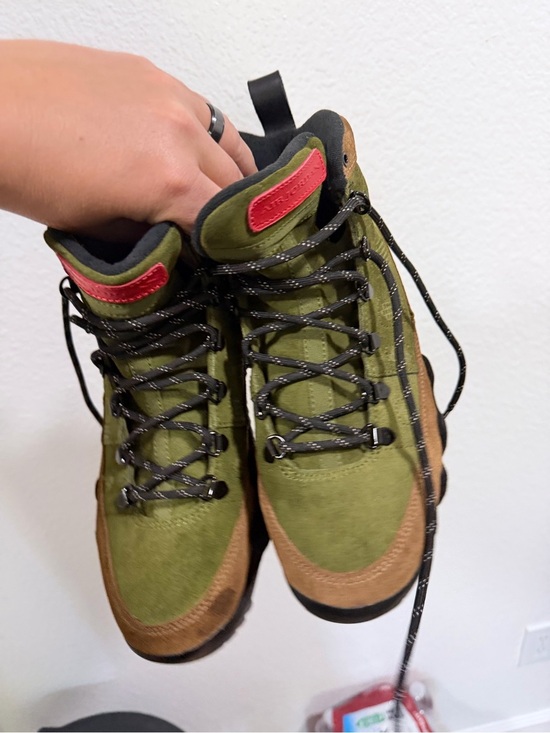 Jordan retro 9 Olive Green and Brown Suede Hiker Sneaker main image 6